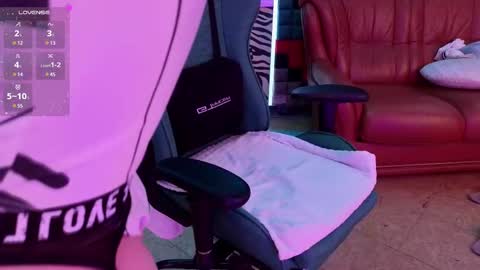 Snapshot of indrablack chatting on 02/19/25, 09:36 Indra. I like it if you call me Indie online show from 02/19/25, 09:36