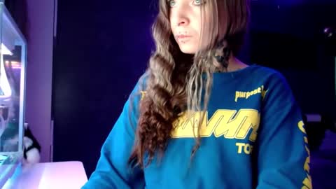 Snapshot of inesdesire chatting on 01/28/25, 08:14 InesDesire online show from 01/28/25, 08:14