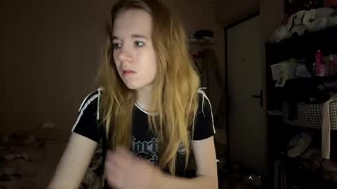 Sofia online show from 07/17/26, 05:51