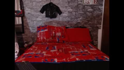 MOLLY online show from 11/05/25, 03:17