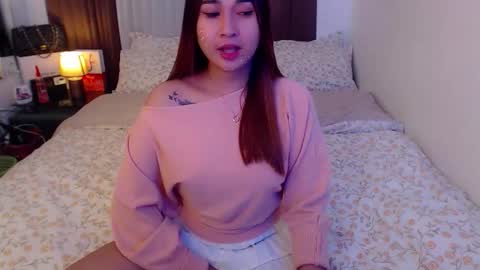 Snapshot of infernoglow_vex chatting on 11/30/25, 05:22 Ms. Vex online show from 11/30/25, 05:22