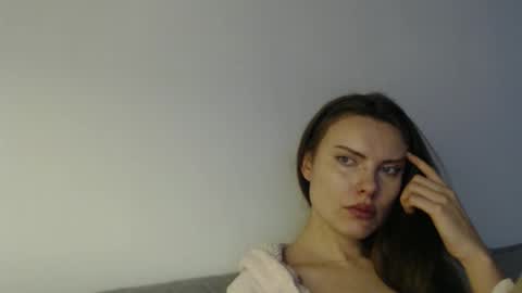 Snapshot of infinitiq45 chatting on 12/20/25, 02:57 Sweet girl online show from 12/20/25, 02:57