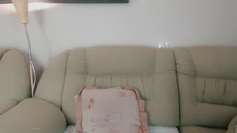 Snapshot of infinity_loveliness chatting on 10/16/25, 06:58 Infinity online show from 10/16/25, 06:58