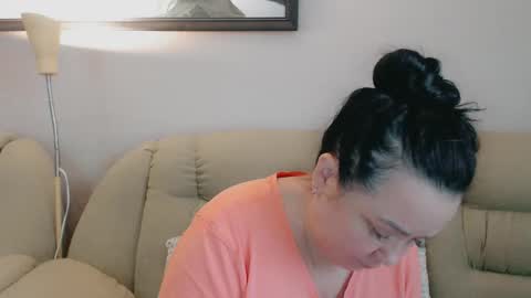 Snapshot of infinity_loveliness chatting on 11/16/25, 07:36 Infinity online show from 11/16/25, 07:36