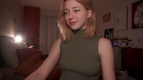 Snapshot of infinitysoul_ chatting on 01/13/25, 06:05 Alexa..  Inst     Fansly infinitysoul  online show from 01/13/25, 06:05