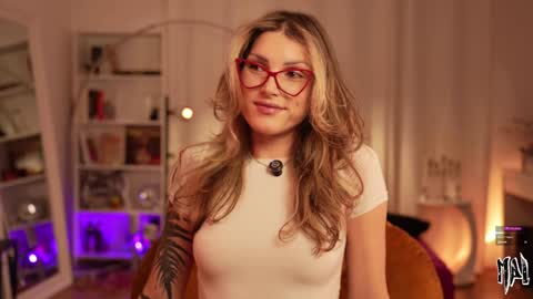 Snapshot of informal_ chatting on 02/24/26, 11:47 MAL --- online show from 02/24/26, 11:47