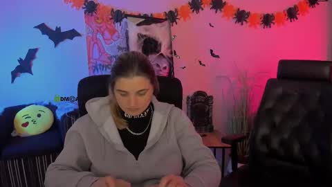 inga_gree online show from 11/01/25, 07:49