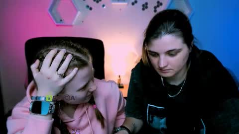 inga_gree online show from 11/22/25, 08:52