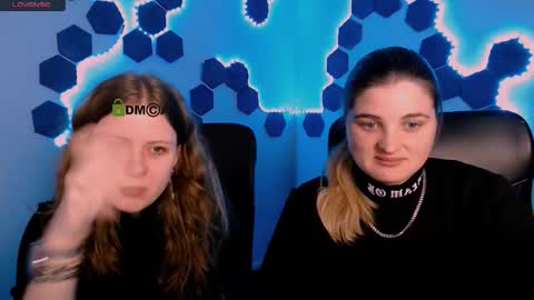 inga_gree online show from 11/27/25, 10:17