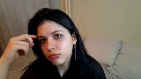 Mia online show from 03/30/26, 01:23