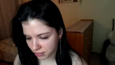 Mia online show from 04/13/26, 02:22