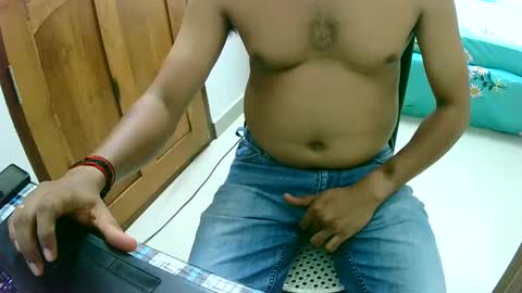 Snapshot of ingloriousuncut chatting on 01/30/25, 10:19 Inglorious Hairy Uncut online show from 01/30/25, 10:19