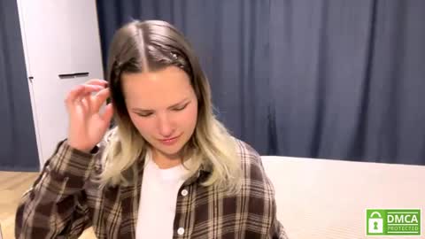 Kira online show from 04/05/26, 06:05