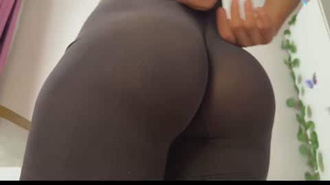 ingridhotty online show from 07/05/26, 02:02