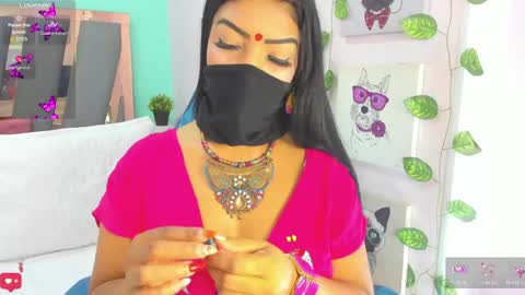 Snapshot of iniya_parul chatting on 05/21/26, 02:02 Iniya online show from 05/21/26, 02:02