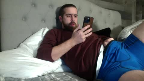 Snapshot of inmybackyard chatting on 12/28/24, 06:17 InMyBackyard online show from 12/28/24, 06:17