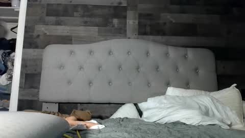 Snapshot of inmybackyard chatting on 11/03/25, 08:10 InMyBackyard online show from 11/03/25, 08:10