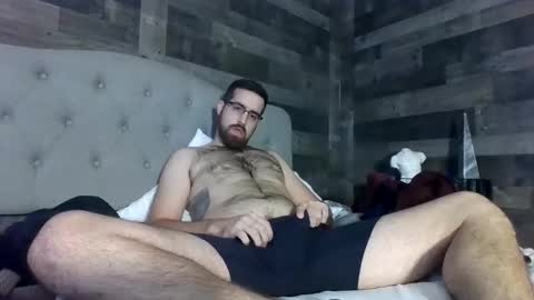 Snapshot of inmybackyard chatting on 11/19/25, 02:28 InMyBackyard online show from 11/19/25, 02:28