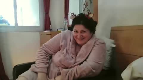 Snapshot of inna46_ chatting on 12/19/24, 01:51 inna46_ online show from 12/19/24, 01:51