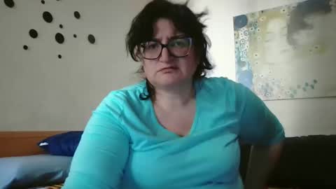 inna46_ online show from 02/19/26, 11:39