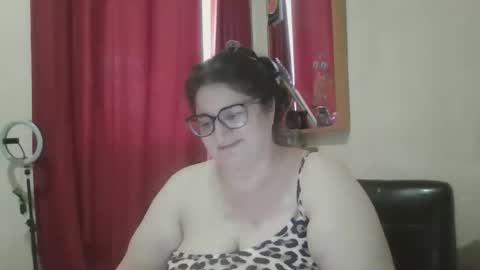 inna46_ online show from 06/10/26, 12:37