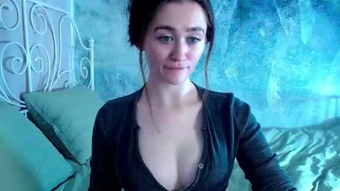 Snapshot of innnita chatting on 02/22/26, 09:19 Lina online show from 02/22/26, 09:19