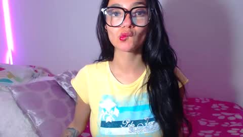 Abril online show from 10/05/25, 05:39