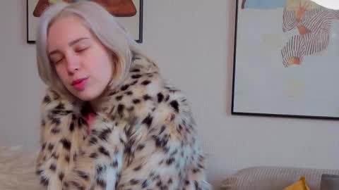 Kate online show from 02/26/26, 03:16