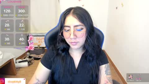 Luna        online show from 05/13/26, 08:27