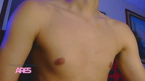 Snapshot of innocentsweetboy chatting on 03/03/25, 01:09 Aaron online show from 03/03/25, 01:09