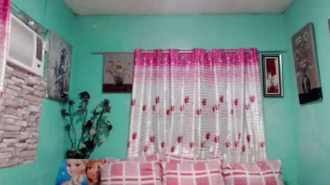 Snapshot of inocent_joy chatting on 01/21/25, 01:54 inocent_joy online show from 01/21/25, 01:54