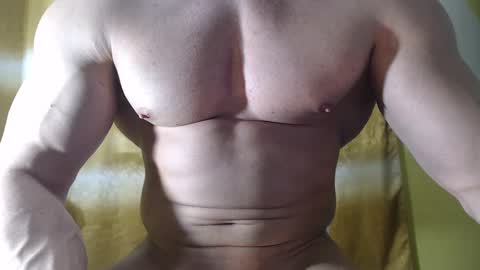 Snapshot of insanephisique chatting on 01/08/25, 10:59 insanephisique online show from 01/08/25, 10:59