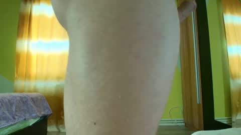 Snapshot of insanephisique chatting on 10/24/25, 06:10 insanephisique online show from 10/24/25, 06:10