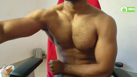Snapshot of insanestud_miles chatting on 01/11/25, 04:06 Miles online show from 01/11/25, 04:06