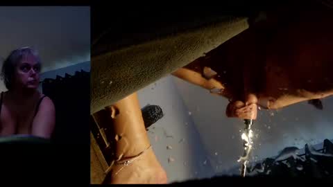 Snapshot of insatiablecpl333 chatting on 02/19/25, 09:58 InsatiableCpl333 online show from 02/19/25, 09:58