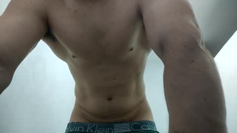 Snapshot of insistente chatting on 02/06/26, 03:48 INSTAGRAM camilodlx online show from 02/06/26, 03:48