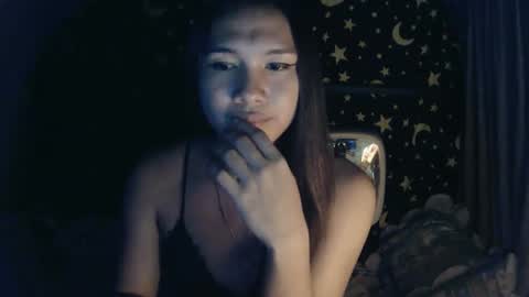 Snapshot of insulting_whoreifica chatting on 01/23/25, 04:26 MAXINE online show from 01/23/25, 04:26