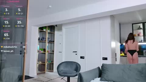 Sofi online show from 10/21/25, 08:42