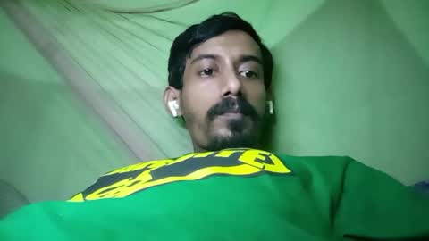 Snapshot of interne8famous chatting on 10/31/25, 12:17 interne8famous online show from 10/31/25, 12:17