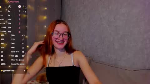 Snapshot of internetsexplorer chatting on 12/18/25, 10:16 Bernadette Join online show from 12/18/25, 10:16