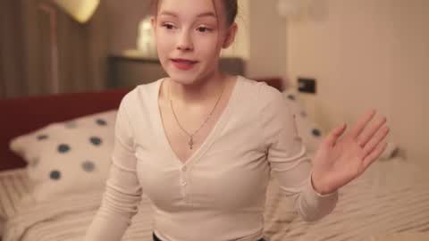 Avie online show from 03/06/26, 04:25