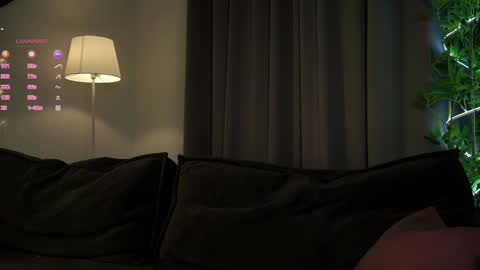 Ellie online show from 02/11/25, 05:18