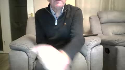 Snapshot of inthemood63 chatting on 10/28/25, 10:12 inthemood63 online show from 10/28/25, 10:12