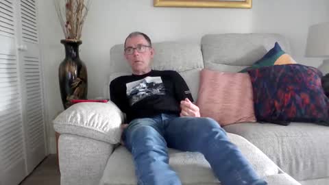 inthemood63 online show from 04/27/26, 04:16