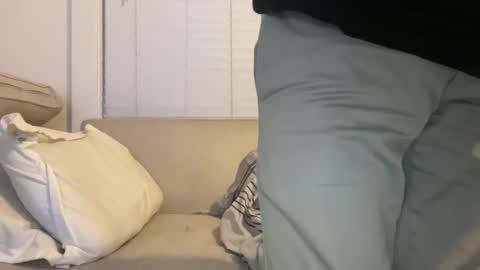 Snapshot of inthenude1 chatting on 11/17/25, 02:06 inthenude1 online show from 11/17/25, 02:06