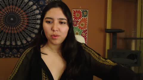 Snapshot of intimatetales chatting on 12/08/24, 07:54 Africa online show from 12/08/24, 07:54