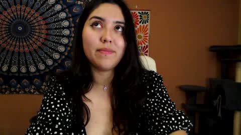 Snapshot of intimatetales chatting on 12/17/24, 05:58 Africa online show from 12/17/24, 05:58