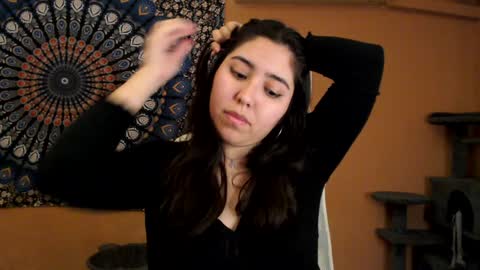 Snapshot of intimatetales chatting on 12/19/24, 06:56 Africa online show from 12/19/24, 06:56