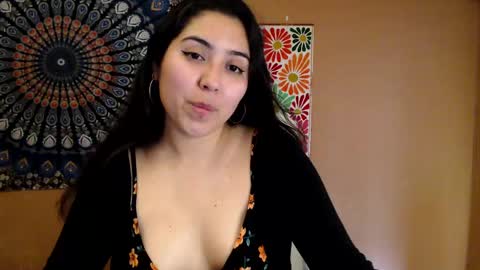 Snapshot of intimatetales chatting on 03/04/25, 02:42 Africa online show from 03/04/25, 02:42