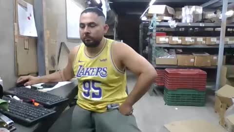 Snapshot of inxekt chatting on 12/19/25, 07:10 RKDo online show from 12/19/25, 07:10